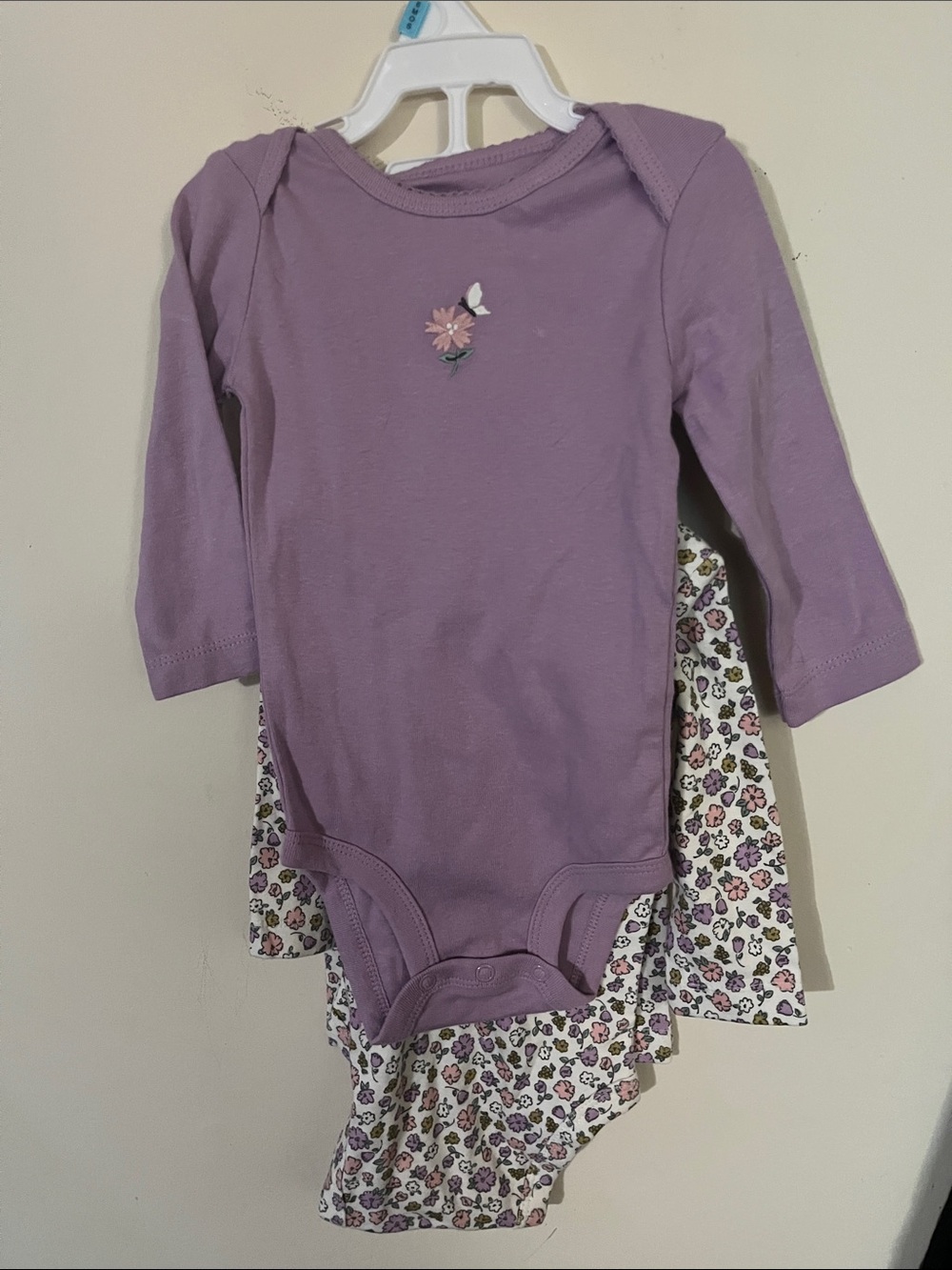 New 3 pc Carters Baby Girl Onesie and Pant set